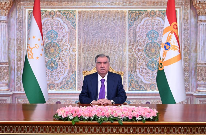  Паёми шодбошии  Пешвои муаззами миллат ба муносибати фарорасии моҳи шарифи Рамазон