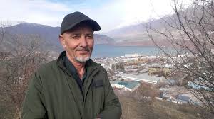  Номаи шодбошии ИНТ ба нависандаи шинохта Мираҳмад Амиршоҳӣ